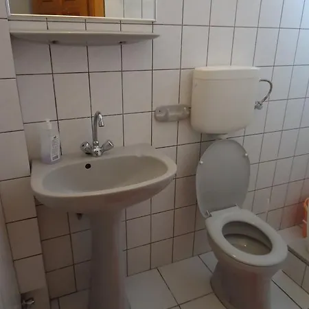 Terezia Vendeghaz Daire Hévíz